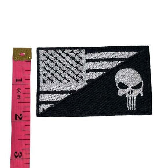 USA Flag Punisher Skull Black White Embroidered Patch - Picture 3 of 4